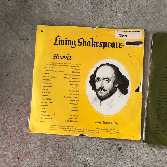 Living Shakespeare Vinyl Records Bundle - King Lear & Hamlet - Picture 3 of 6